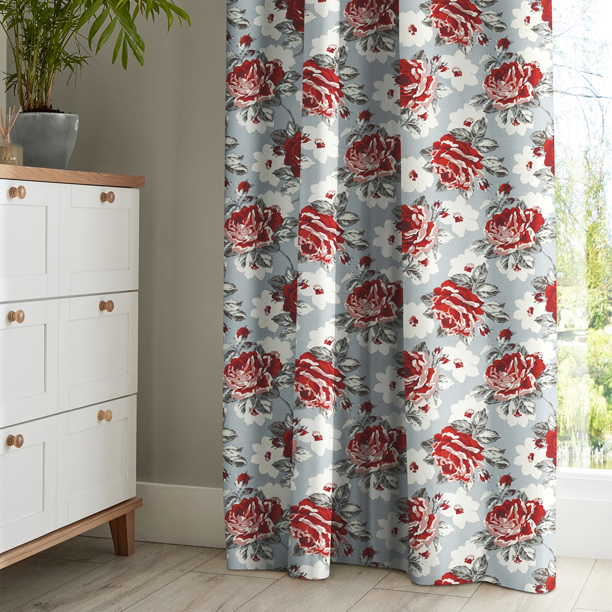 Product photograph of Cath Kidston Rose Bloom Multi Curtain from Choice Furniture Superstore.